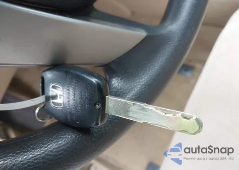 2010 Honda Accord 2.4 Lx z USA, uszkodzony, nr VIN 1HGCP2F39AA077260